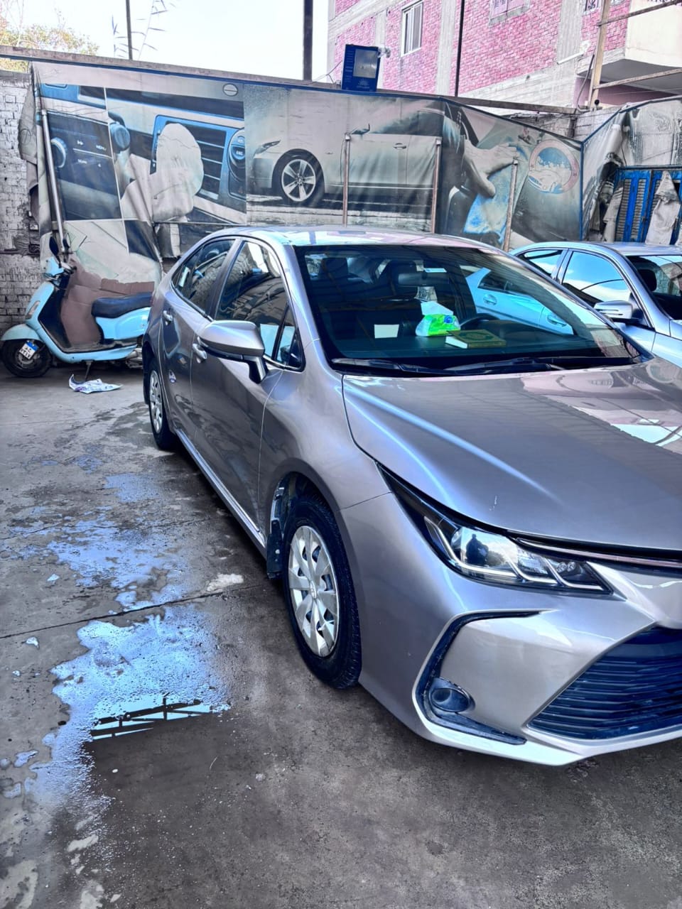 استقبال من المطار